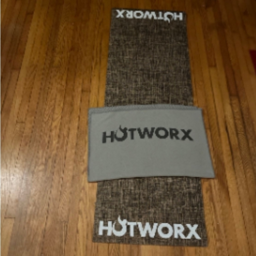 HotWorx mat and towel